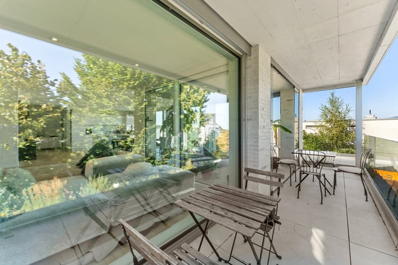 Exklusive 5.5-Zimmer-Traumwohnung mit Seeblick am Oberfeldweg in Bellmund (6)