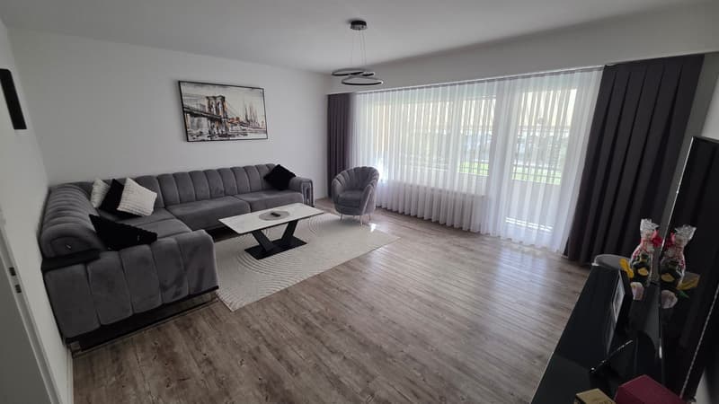Ruhige 4-Zimmer-Wohnung mit Balkon in Lengnau (1)