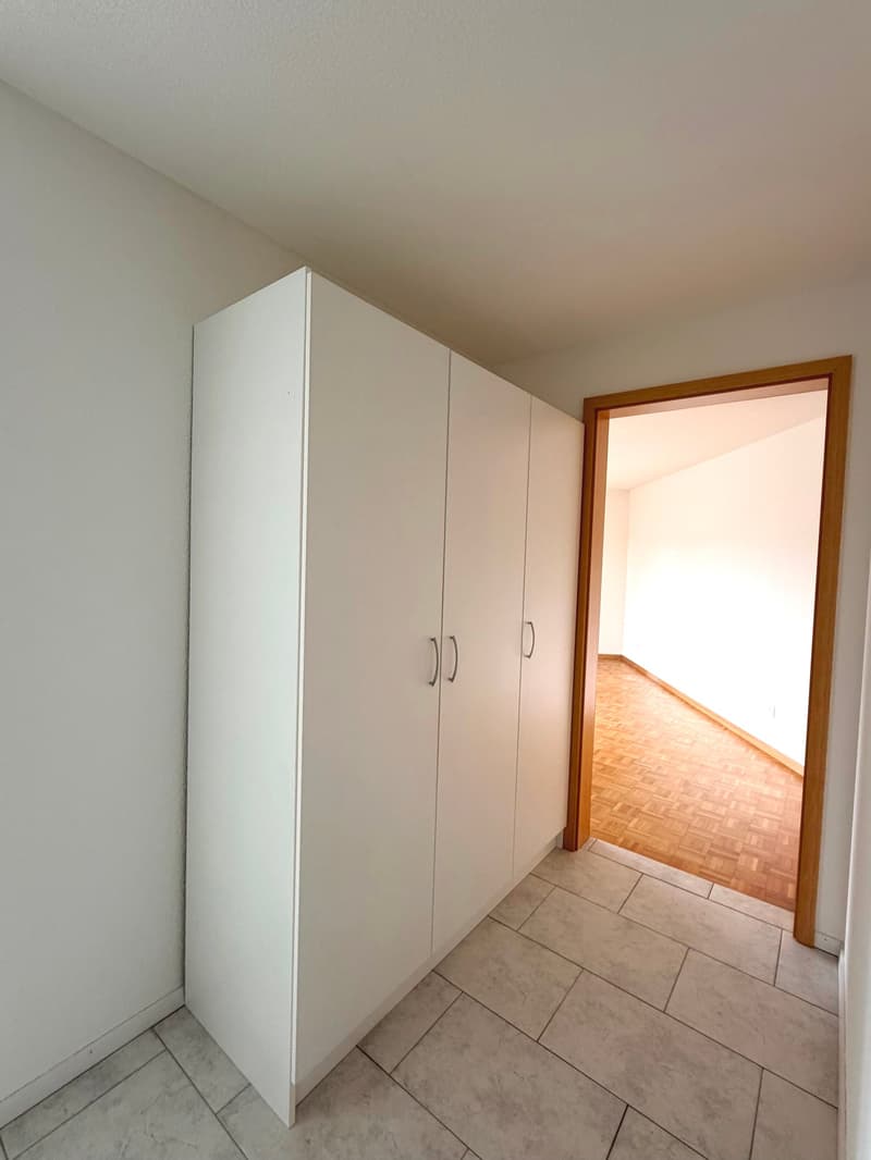 Helle und zentral gelegene 2.5-Zimmer-Wohnung direkt am Bahnhof Brügg (6)