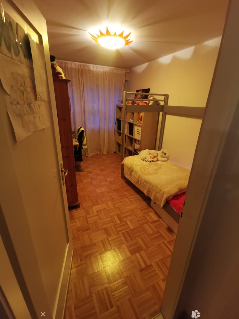 Attraktive 4.5-Zimmerwohnung mit Balkon in Biel (6)