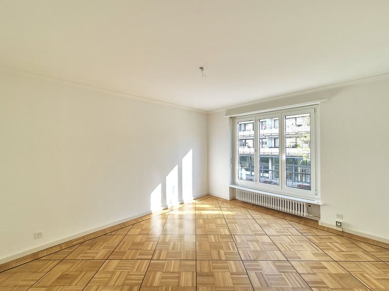 ERSTVERMIETUNG nach Komplettsanierung: Sonnige 5.5-Zi-Wohnung im Zentrum (14)