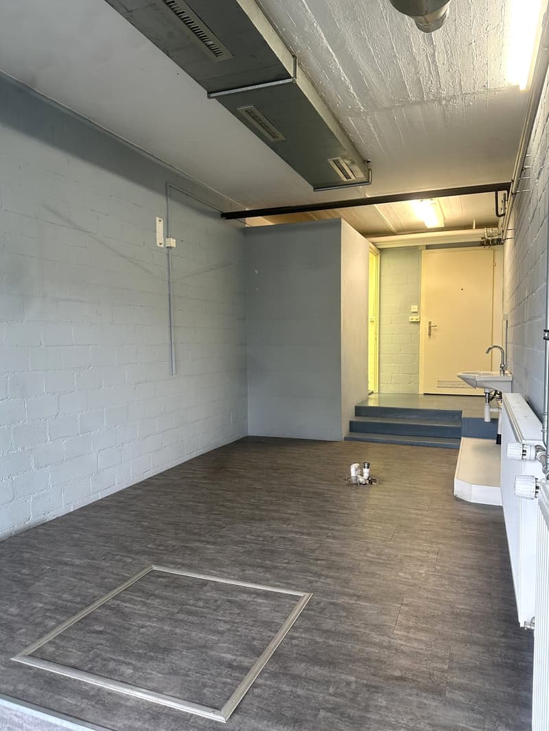 Vielseitiger Gewerberaum / Geschäftsraum ca. 22 m² in Kriens (2)