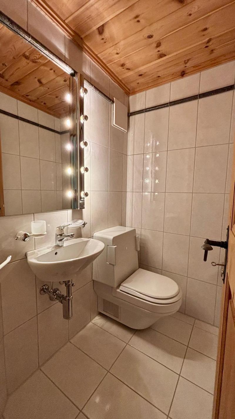 Sep. WC