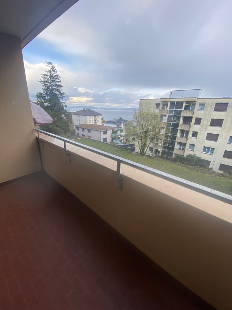 Bel appartement de 1.0 pièces idéalement situé à proximité du centre-ville et du lac de Neuchâtel (9)