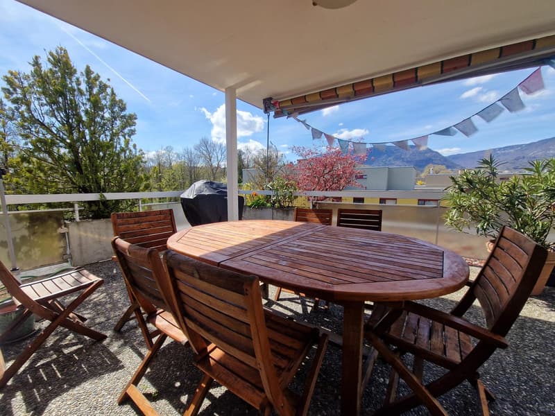 Magnifique appartement de 5,5 pièces avec vue exceptionnelle à Areuse (1)