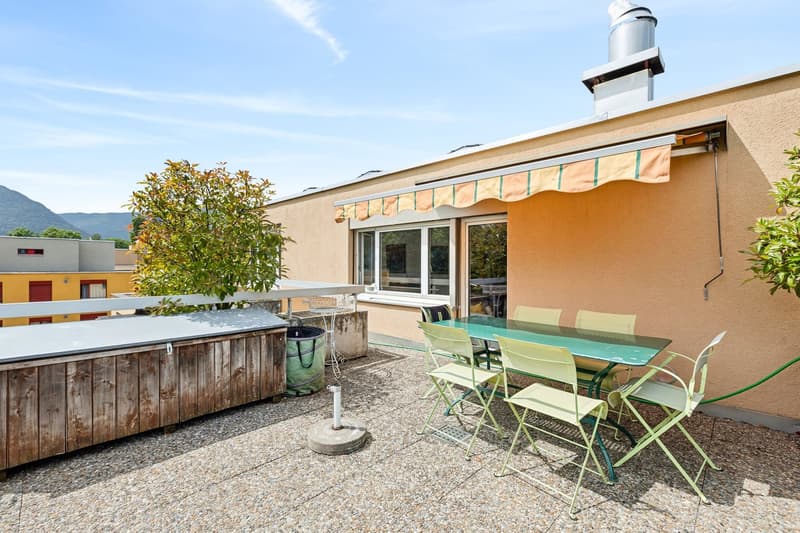 Magnifique attique de 5,5 pièces avec vue exceptionnelle à Areuse (15)