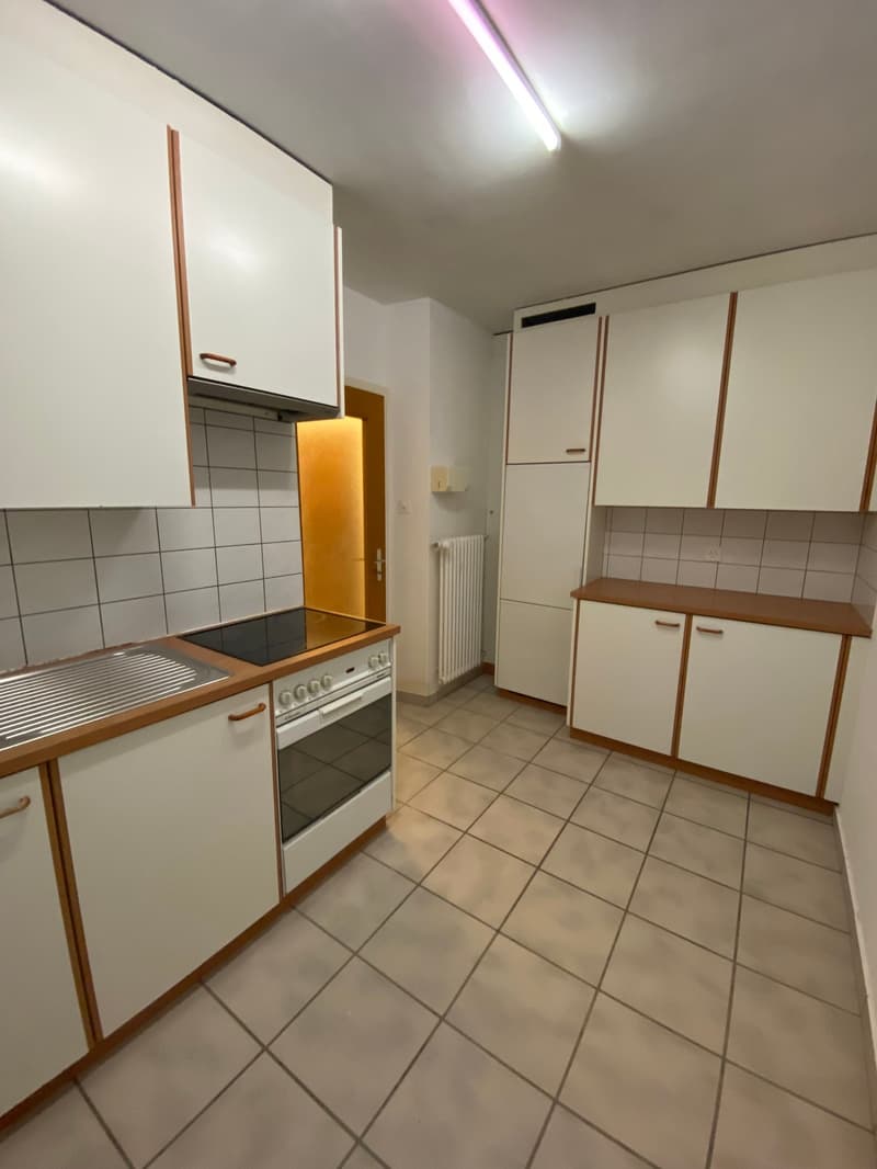 Magnifique appartement 3 pièces avec balcon et vue sur le lac à Neuchâtel (3)