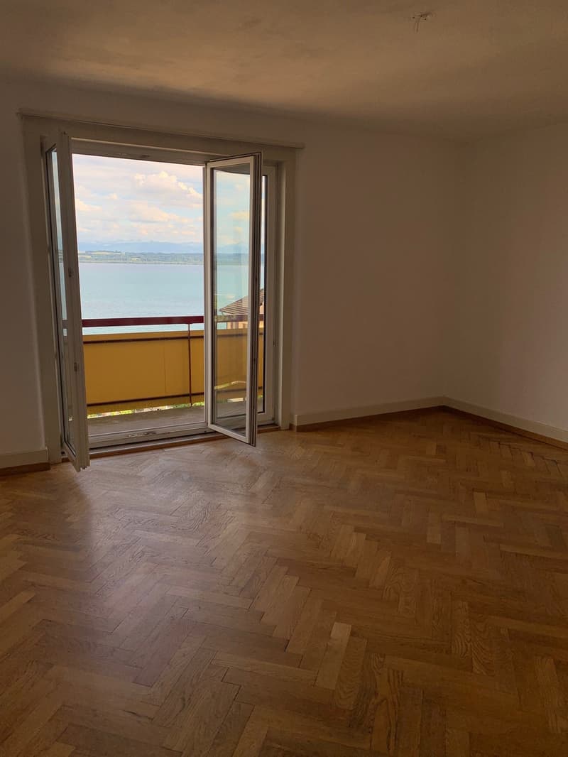 Magnifique appartement 3 pièces avec balcon et vue sur le lac à Neuchâtel (2)