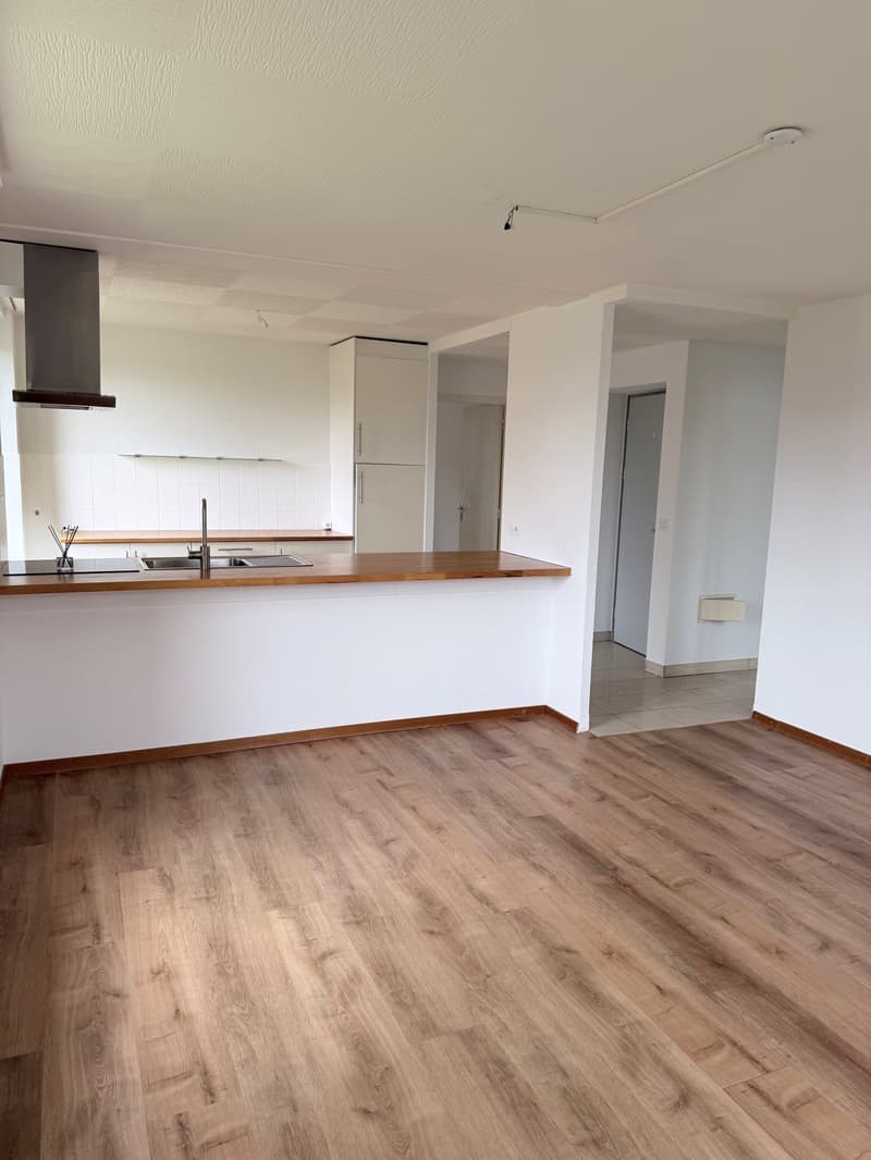 Appartement 2.5 pièces à louer à Chézard-St-Martin (4)