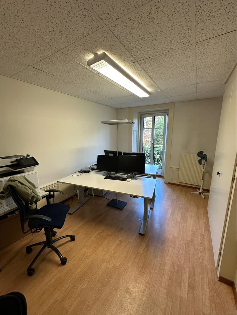 Bureau lumineux de 4 pièces au cœur de Neuchâtel (3)