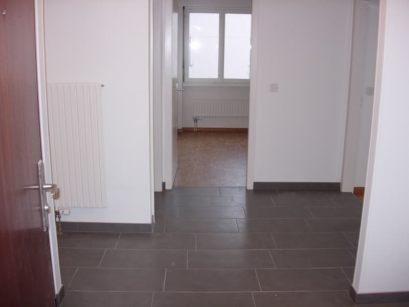 Appartement 3.5 pièces avec balcon et belle vue à Neuchâtel (7)