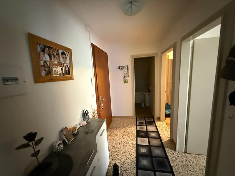 Charmant appartement de 2 pièces avec balcon à Cressier (4)
