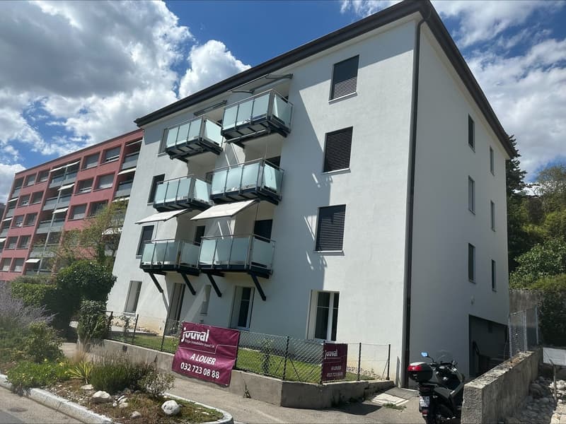 Appartement 3 pièces rénové avec terrasse à Neuchâtel (15)