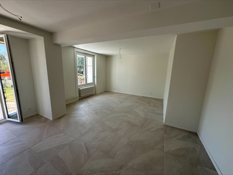 Appartement 3 pièces rénové avec terrasse à Neuchâtel (3)