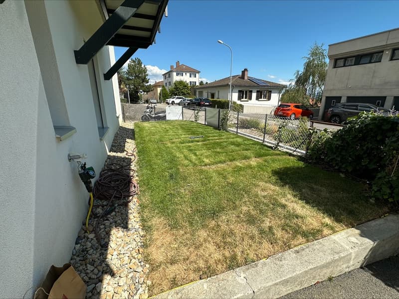 Appartement 3 pièces rénové avec terrasse à Neuchâtel (13)