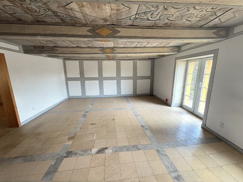 Charmantes 4-Zimmer-Wohnung im Herzen von Cressier (6)