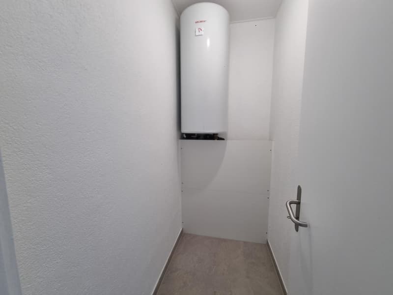 Appartement 2.5 pièces rénové à Neuchâtel (6)