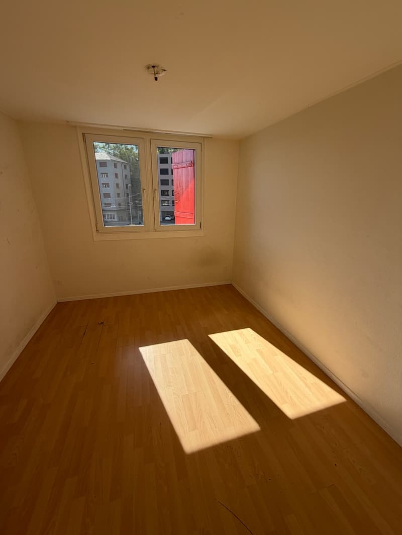 Appartement de 4.5 pièces avec balcon à Neuchâtel – disponible dès novembre 2026 (5)