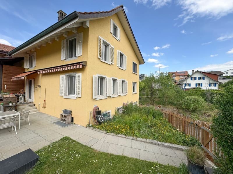 4.5-Zimmer-Doppeleinfamilienhaus an sonniger Lage (2)