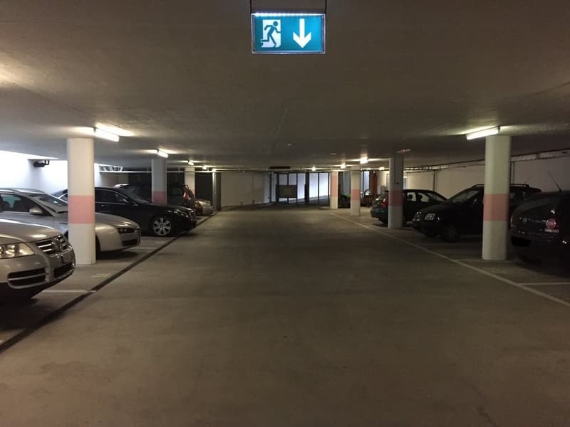 Einstellhalle