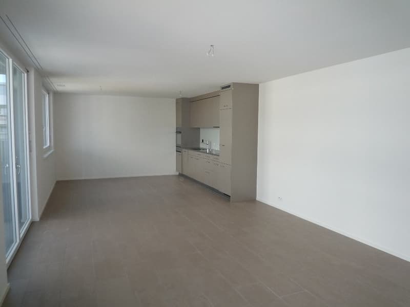 6156.03.0201_Blick_WZ_zu_Kueche.JPG
