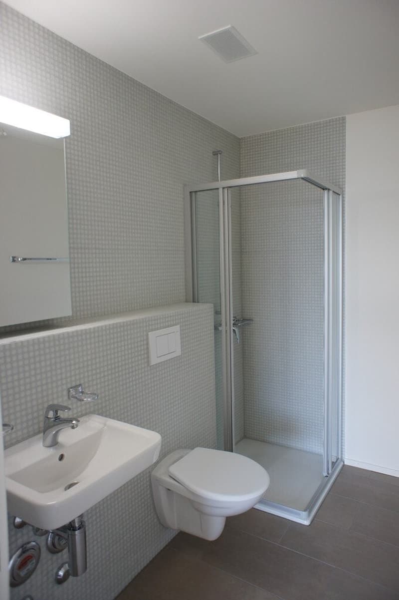 6156.08.0102_Dusche.JPG