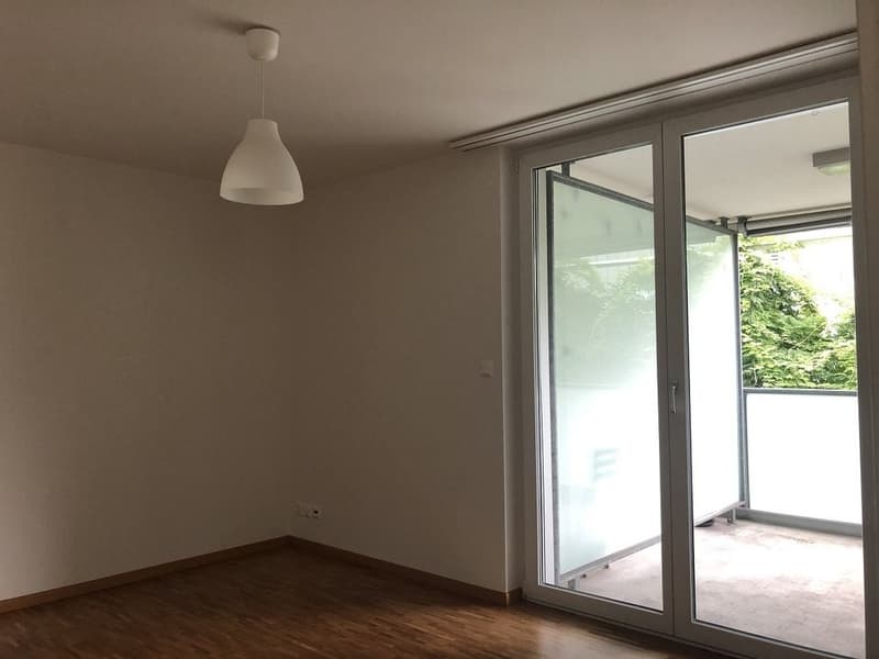 Zimmer_Balkon.jpg