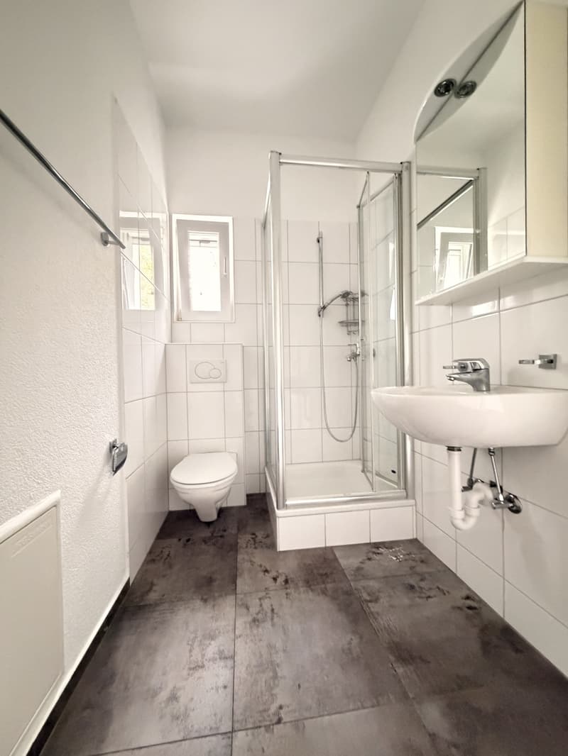 Coiffeur-/Büro-/Verkaufsfläche im Zentrum von Oberglatt (4)