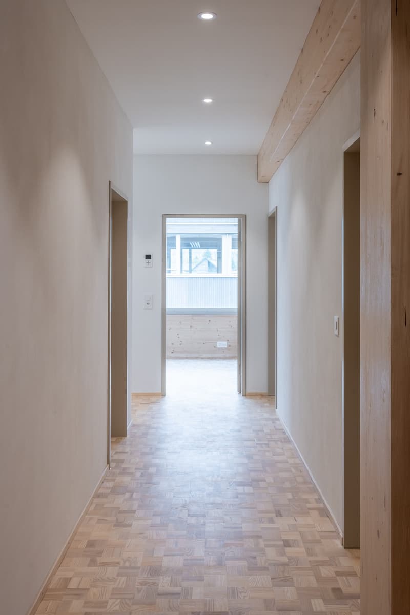 Erstvermietung: Attraktive 4.5-Zimmer-Wohnung auf dem Gewerbeareal ,,Gewerbepark Station Nänikon'' (6)