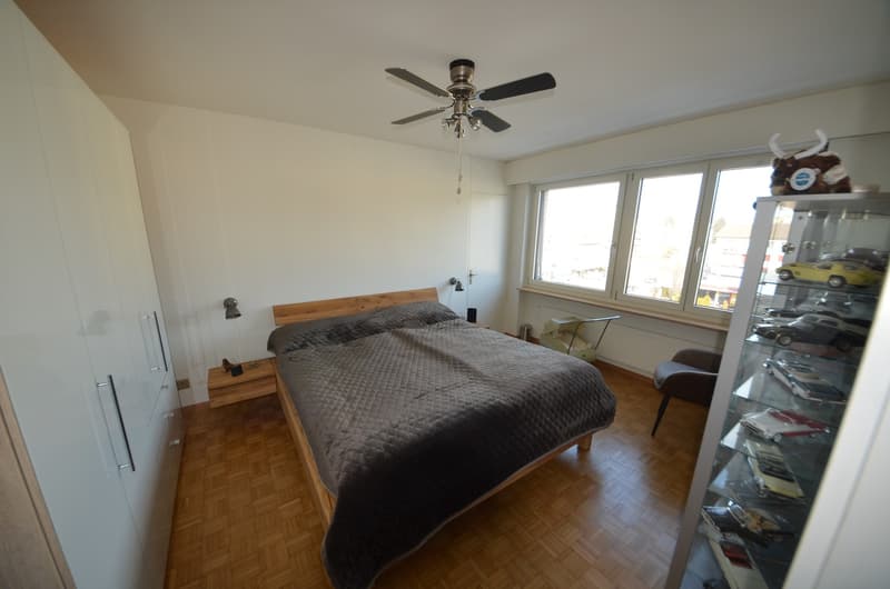 Grosszügige 4.5-Zimmerwohnung an zentraler Lage zu vermieten (6)