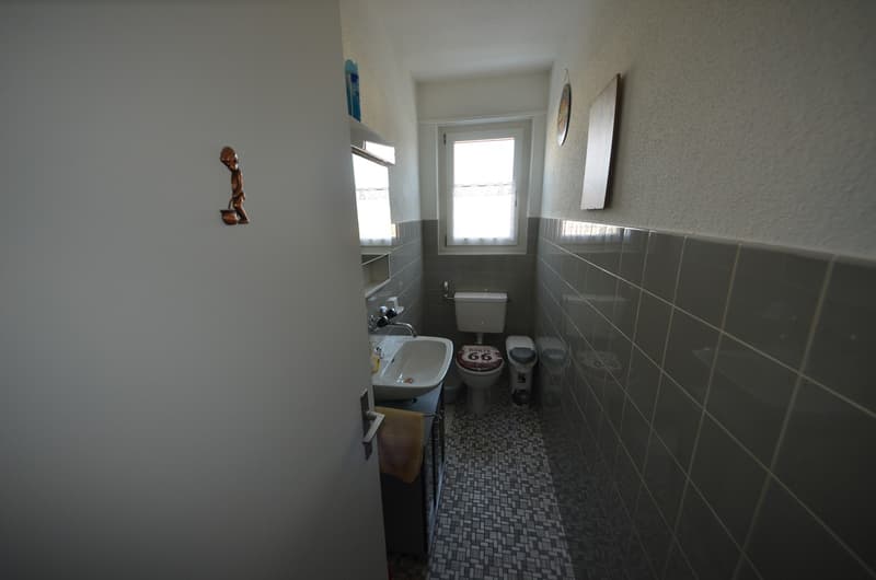 Grosszügige 4.5-Zimmerwohnung an zentraler Lage zu vermieten (5)