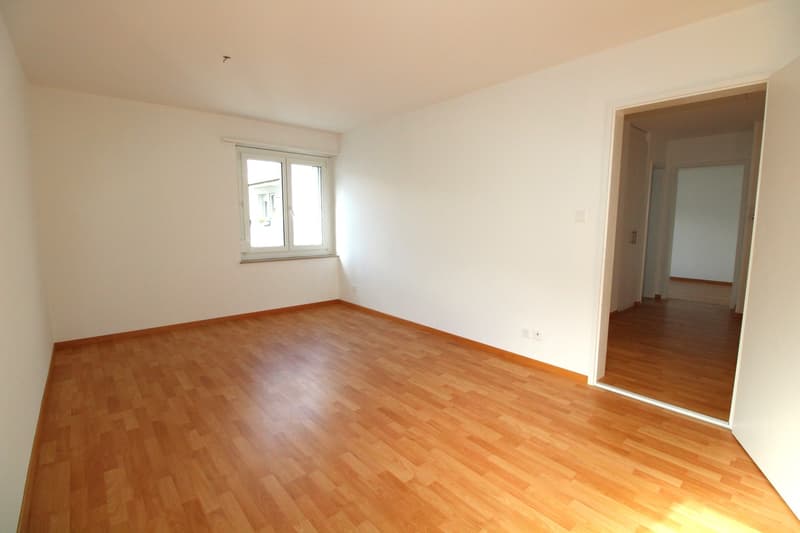 Schöne 4.0-Zimmerwohnung mit Balkon zu vermieten (6)