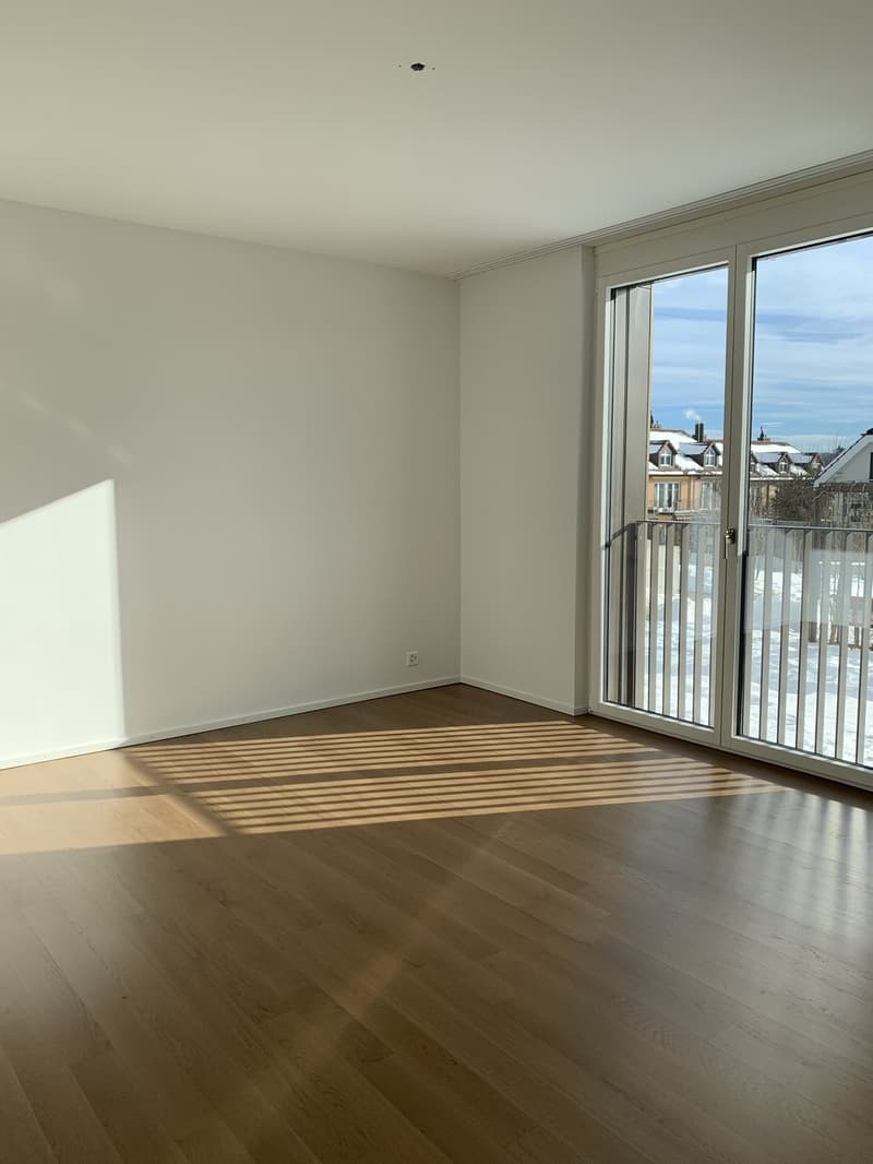 Hochwertige 3.5-Zimmerwohnung in Dietlikon zu vermieten (4)