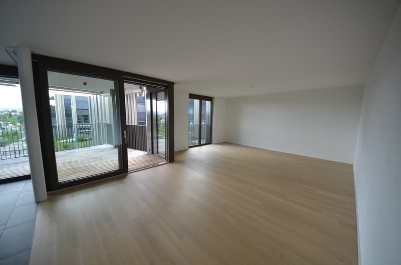 Hochwertige 3.5-Zimmerwohnung in Dietlikon zu vermieten (3)