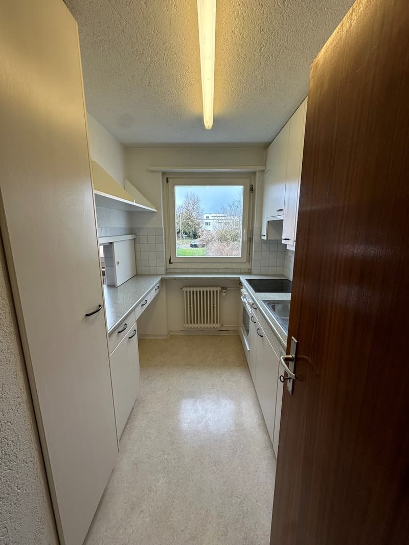 Charmante 2.5-Zimmerwohnung - nahe Bahnhof Dietlikon (2)