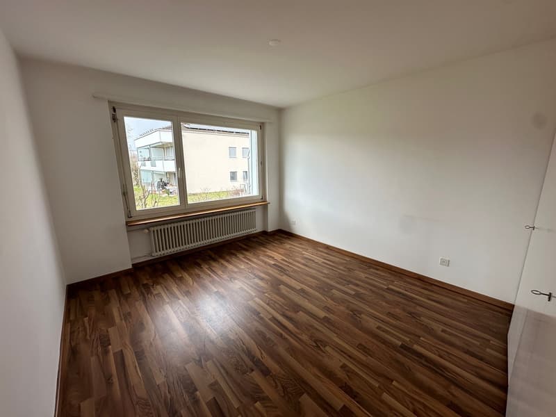 Charmante 2.5-Zimmerwohnung - nahe Bahnhof Dietlikon (4)