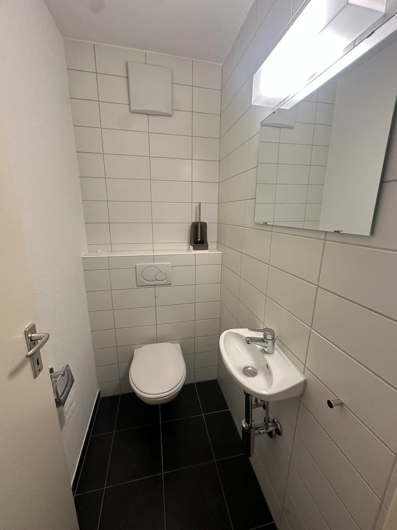 Charmante 4.5-Zimmerwohnung im 1. OG mit Balkon (8)