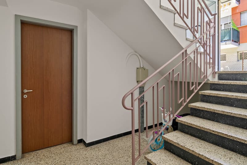 Mehrfamilienhaus mit 12 Wohnungen (6)