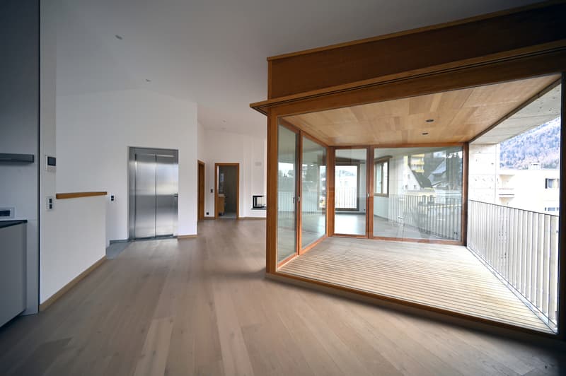 Elegante Zweitwohnungen in skulpturaler Baukunst Chalavus (2)