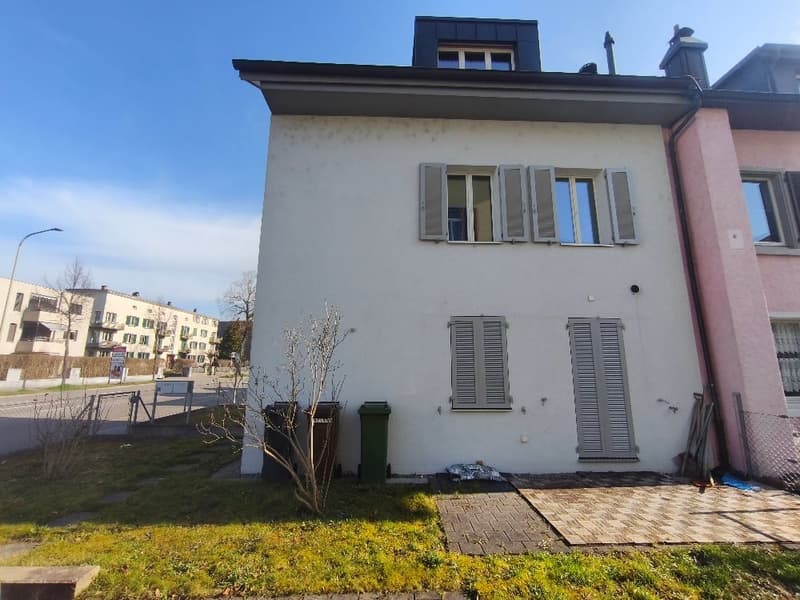 Urbanes 3.5-Zimmer-Einfamilienhaus mit 1 Zimmer-Einliegerwohnung und Stellplatz in Winterthur (27)