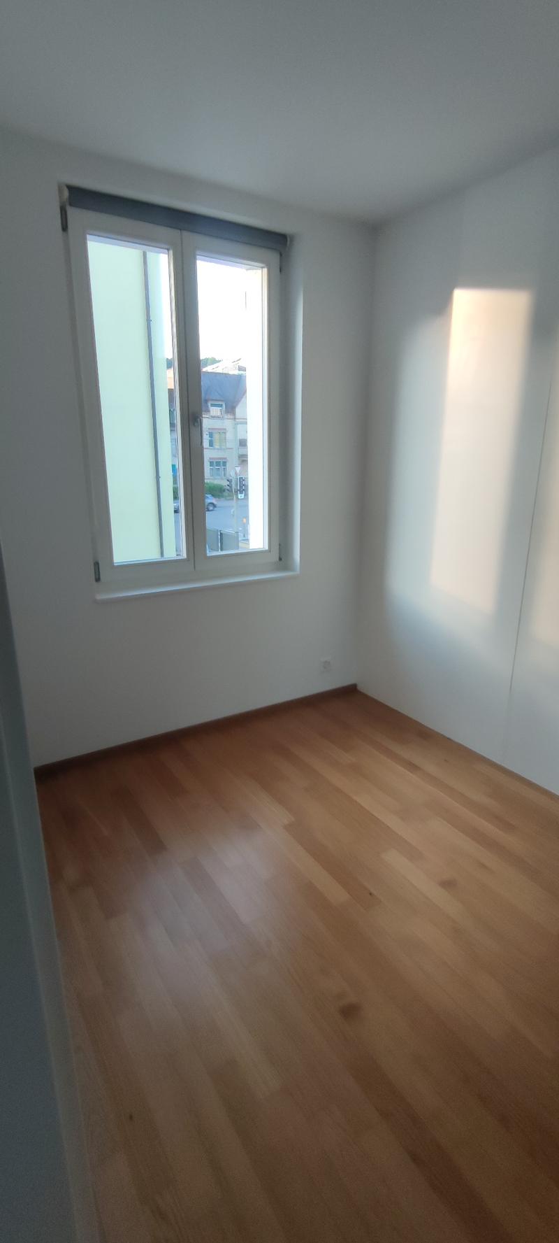 Urbanes 3.5-Zimmer-Einfamilienhaus mit 1 Zimmer-Einliegerwohnung und Stellplatz in Winterthur (16)
