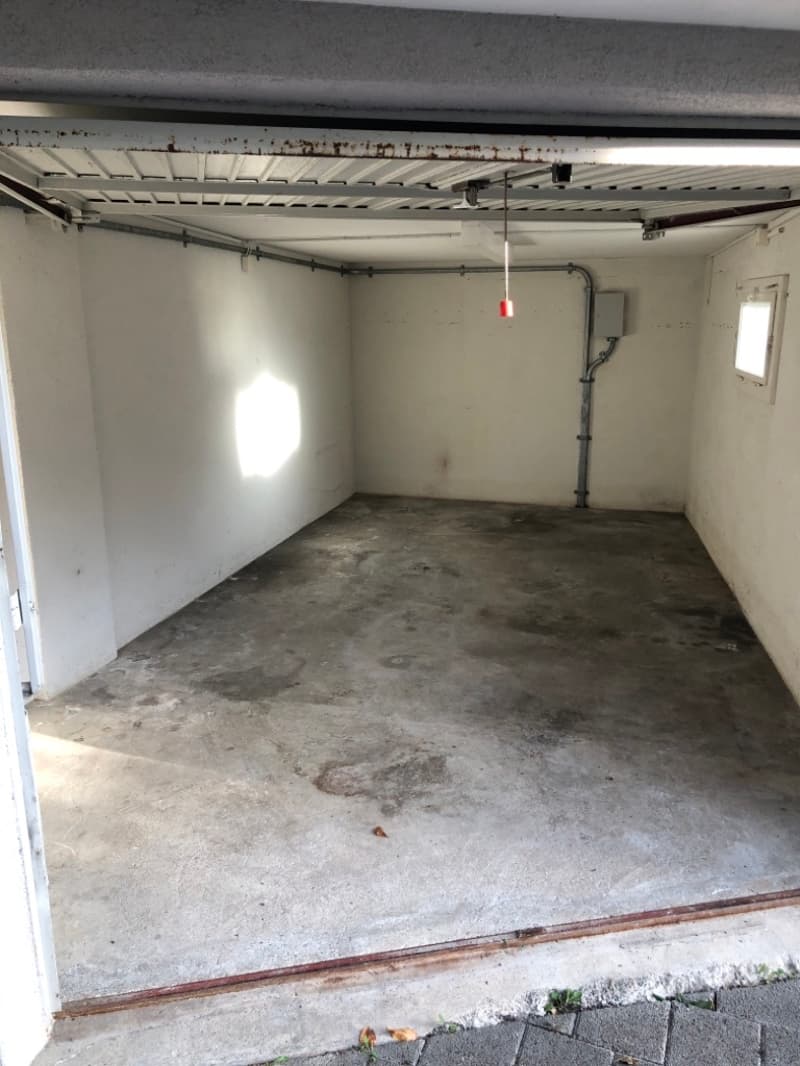 8419_garage1.jpg