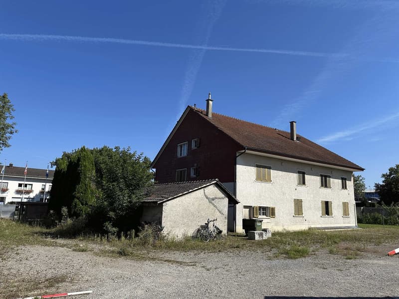 Mehrfamilienhaus mit Baulandgrundstück in der Kernzone (4)