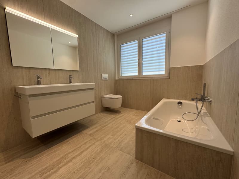 Luxury redefined – attic apartment with generosity and far-reaching views! (12)