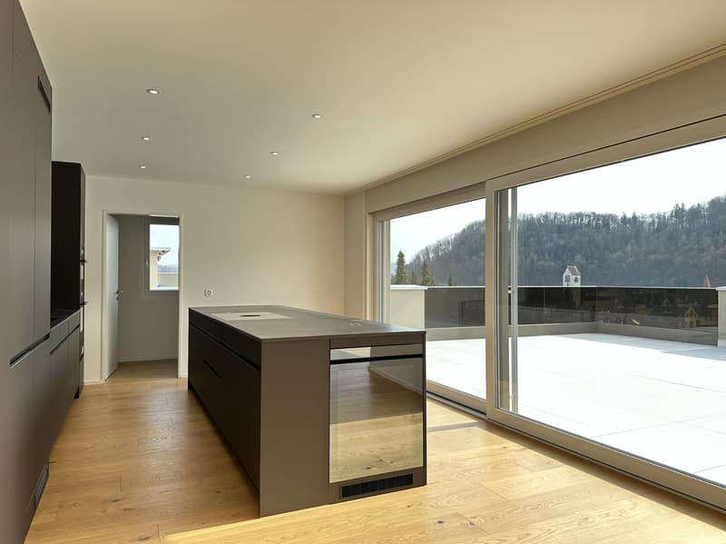 Luxury redefined – attic apartment with generosity and far-reaching views! (6)