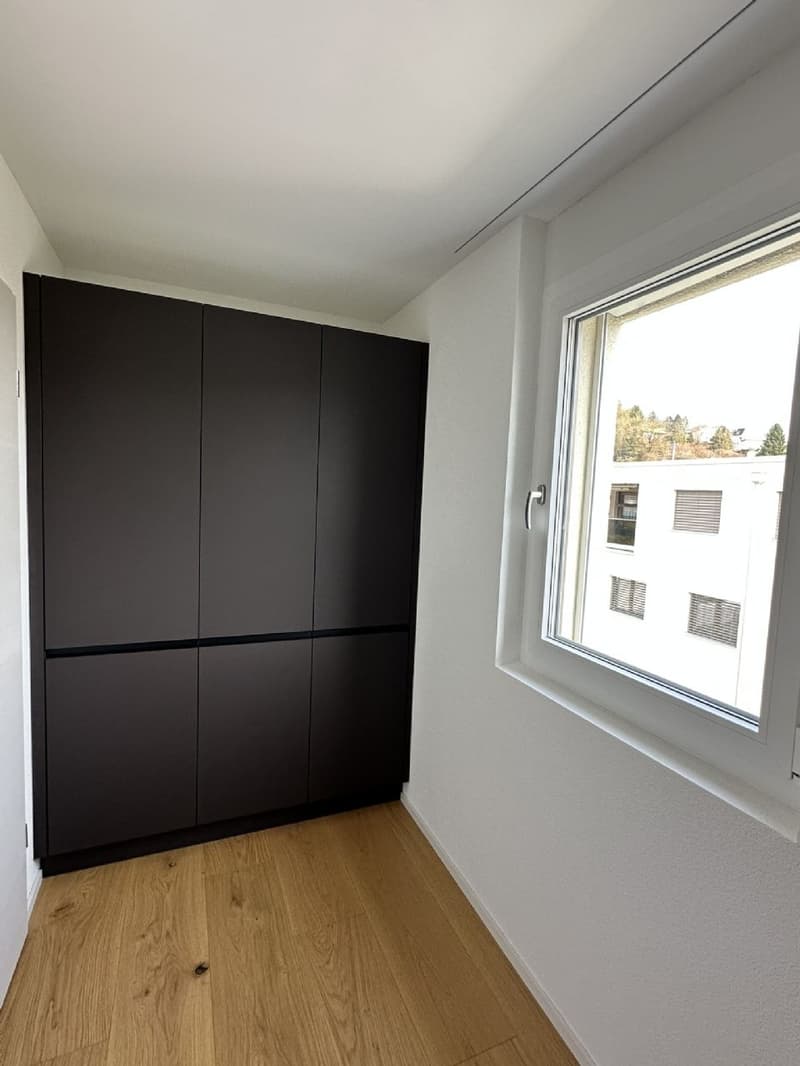 Luxury redefined – attic apartment with generosity and far-reaching views! (7)