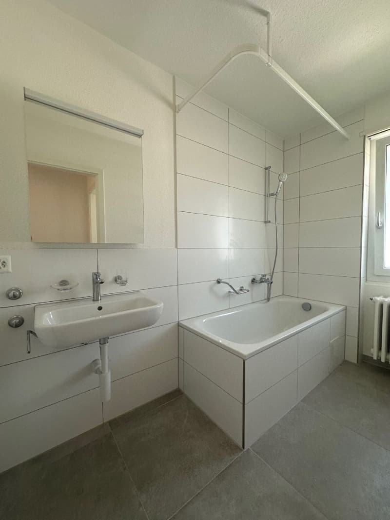 Teilsanierte 3.5-Zimmerwohnung zu vermieten an ruhiger und bevorzugter Lage! (1)