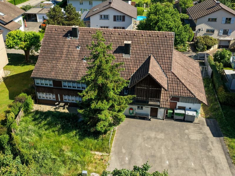 idyllisches, historisches Bauernhaus an zentraler Lage (1)