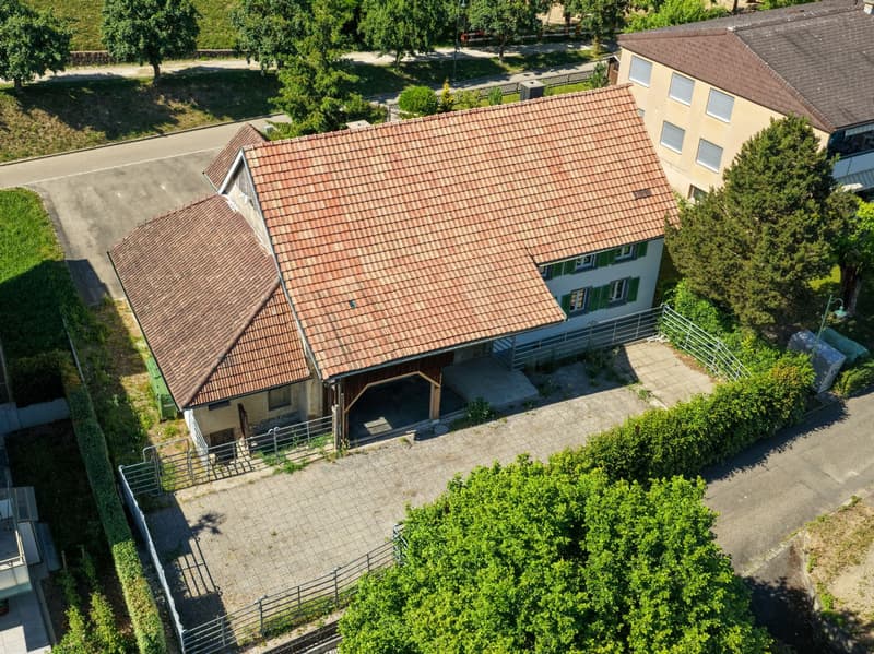 idyllisches, historisches Bauernhaus an zentraler Lage (2)
