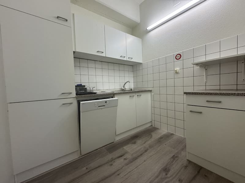 Büro-/Gewerbe- oder Praxis- Atelierstandort an optimaler Lage zu vermieten! (10)